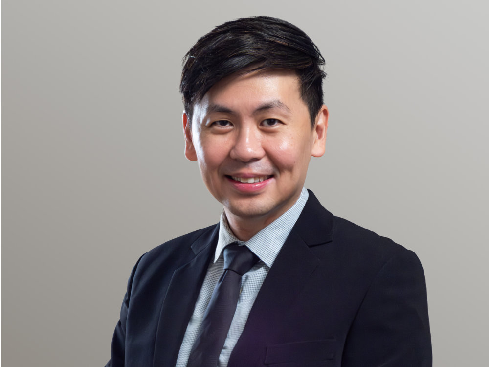 Eye Specialist Singapore - Dr Roy Tan